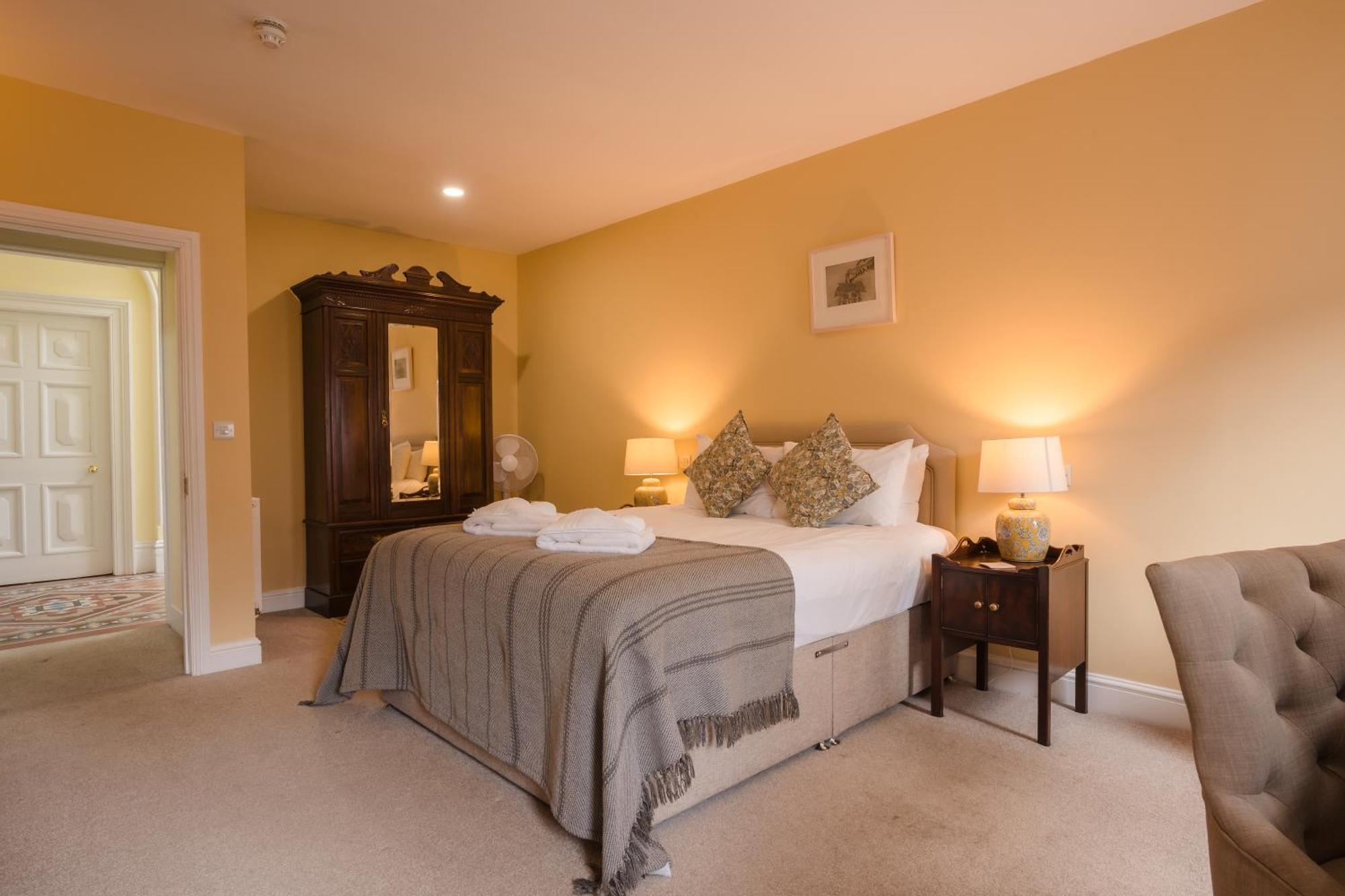 The Loddon Swan Bed & Breakfast Exterior foto