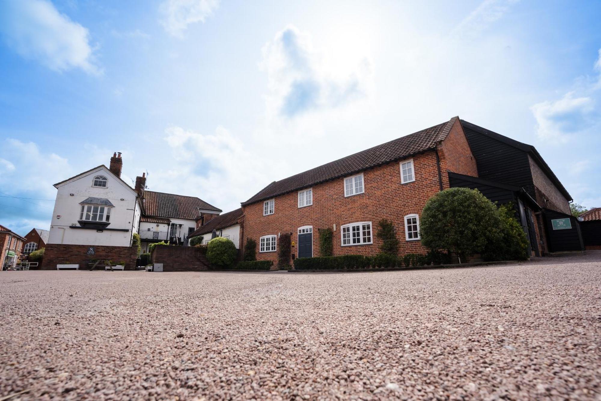 The Loddon Swan Bed & Breakfast Exterior foto